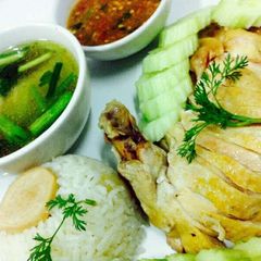 A picture of Chicken and Rice / Kao Mun Kai.