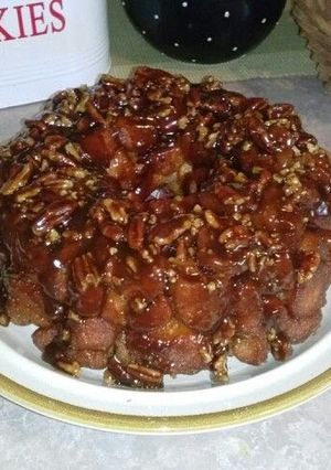 A picture of Gooey Pecan Monkey Bread.