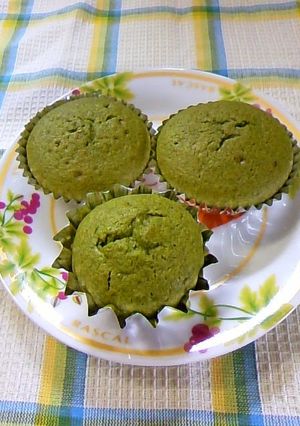 A picture of Matcha Muffins♡ with Pancake Mix.