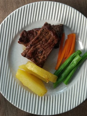 Cara Mudah Membikin Resep Steak Daging Sapi yang Enak Banget Anti Ribet, Lezat