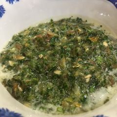 A picture of Green chilli thecha.
