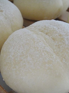 A picture of Homemade White Bread Rolls.