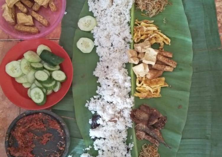 Bagaimana Menyiapkan Nasi liwet Bogor yang Enak Banget