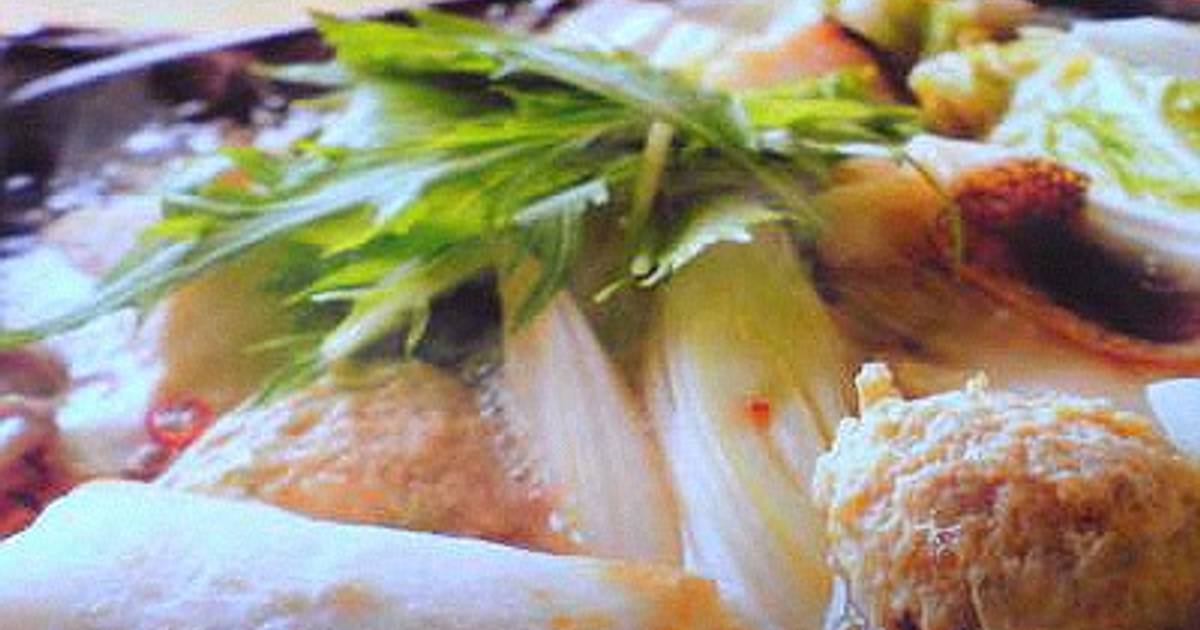 Yosenabe Seafood and Vegetable Hot Pot Recipe