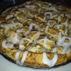 A picture of Captain Morgan Apple Pie with Cinnamon Bun Top.