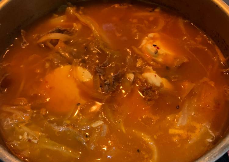 Kimchi Jjigae