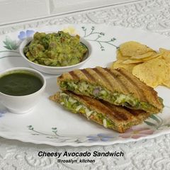 A picture of Cheesy and Creamy Avocado Sandwich (Grilled/Toasted).