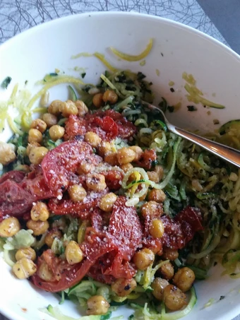 Recipe Roasted tomato and pesto zucchini noodles which Delicious