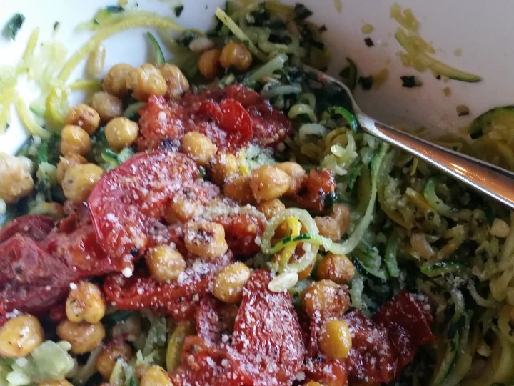 Recipe Roasted tomato and pesto zucchini noodles which Delicious