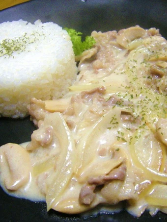 Simple Way Make Recipe Simple and Quick Beef Stroganoff that is So Delicious, So Delicious}