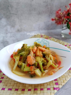 Foto resep Tumis Udang Sayuran