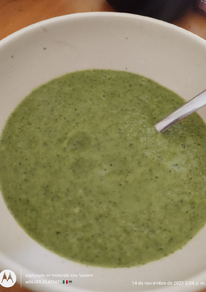 Una foto de Guacamole 🥑 fake