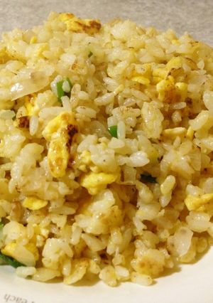 A picture of Crumbly Fried Rice.