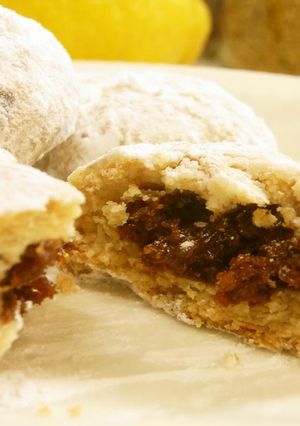 A picture of Kahk (Egyptian Dessert).