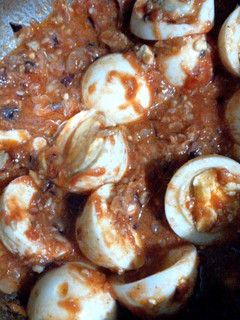 A picture of Egg Curry.