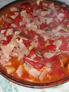 Una foto de Lacón con pimiento rojo de piquillo