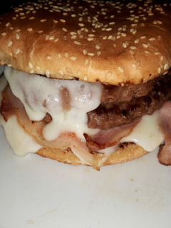 Una foto de Burguer sencilla para "raritos" como yo