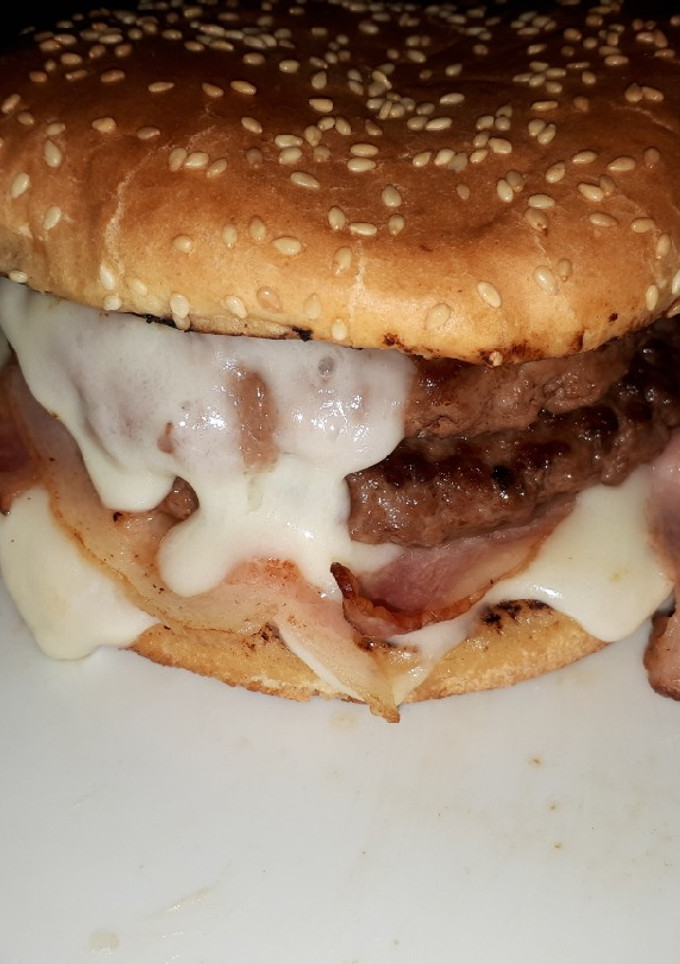 Una foto de Burguer sencilla para "raritos" como yo