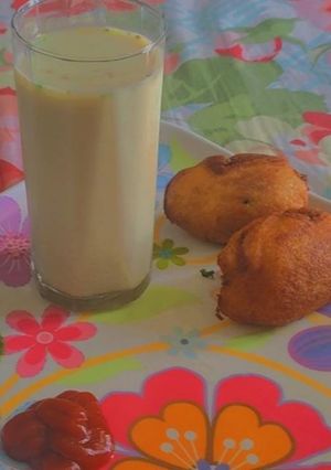 ठंडाई (Thandai recipe in hindi) रेसिपी मुख्य फोटो