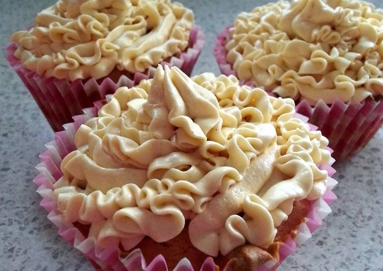 Recipe of Super Quick Peanut Butter cupcakes