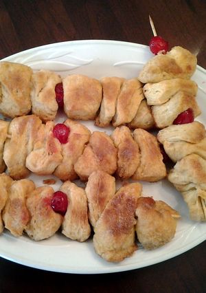 A picture of Monkey Bread Kabobs.