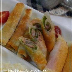 A picture of Ham and Shiso Gyoza Skin Wraps.