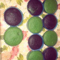 A picture of Vanilla cup cake.