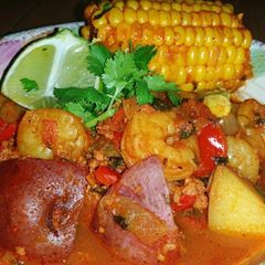 A picture of The Ports O' Call Shrimp Tray.