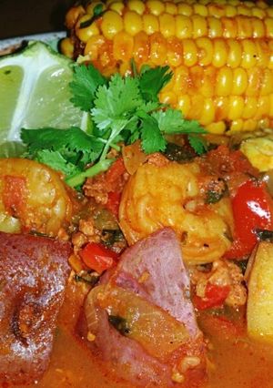 A picture of The Ports O' Call Shrimp Tray.