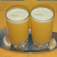 A picture of Tengerine Juice (orange).
