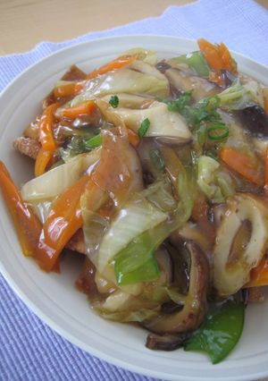A picture of Crispy Fried Gyoza Skins, Like Crispy Yakisoba Noodles.