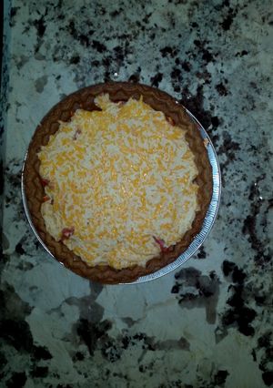 A picture of Tomato pie.