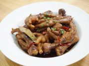 A picture of chicken adobo