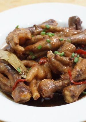 A picture of Spicy Chicken Feet Adobo.