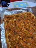 Empanada de hojaldre con pisto de atún