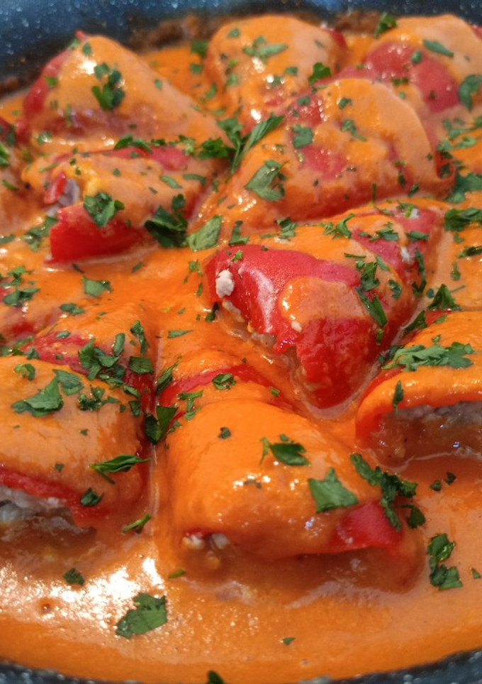 Una foto de Pimientos del piquillo rellenos de carne