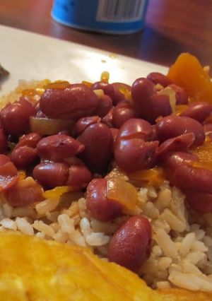 A picture of Puertorican WHITE Rice and Beans.