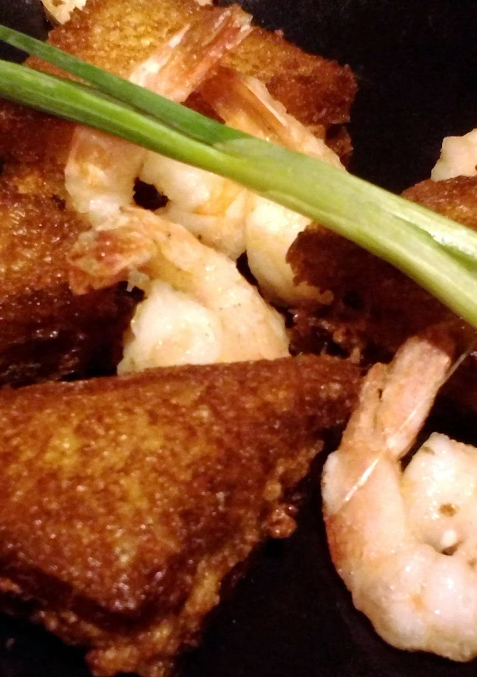 A picture of Shrimp Toast.