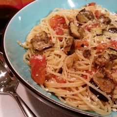 A picture of Pasta Alla Norma.