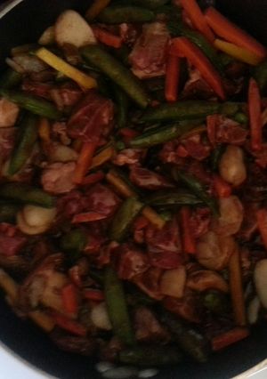A picture of Teriyaki stir fry.