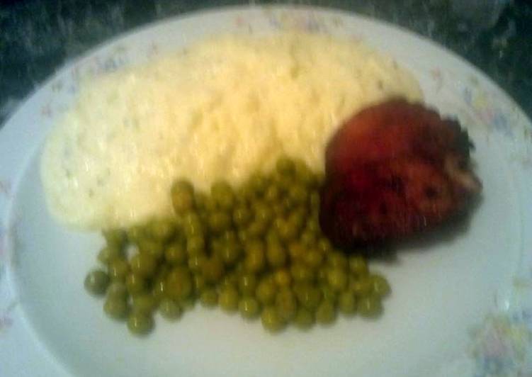 Lemon Chicken  &amp; Mash Potatoes with Green Peas