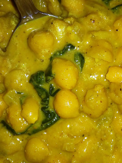 A picture of Curry Chickpeas with Spinach.