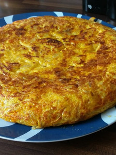 Una foto de Tortilla de patata con calabaza naranja💯