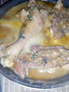 A picture of Nigerian chicken pepper soup.