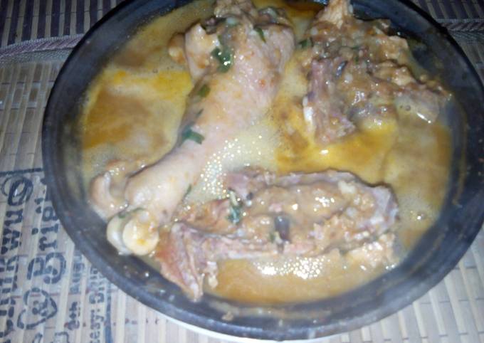 Nigerian chicken pepper soup