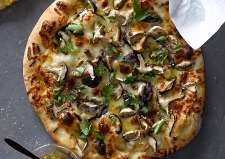 Wild mushroom pizza