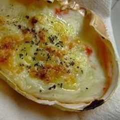 A picture of Crab Gratin Made in a Crab Shell.
