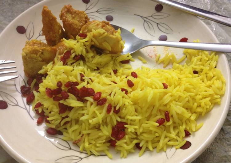 Recipe of Award-winning Iranian Rice With Saffron And Dried Pomegranate