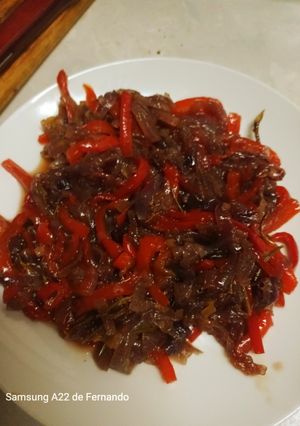 Una foto de Cebolla y morrón caramelizados