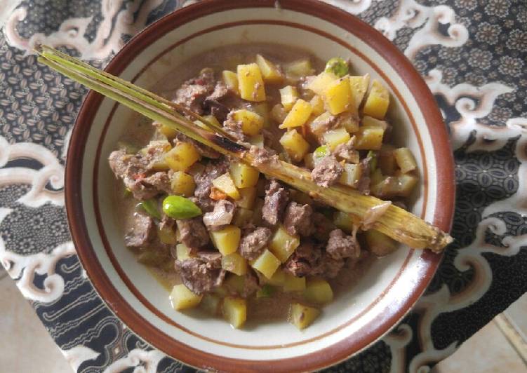 Sambal goreng ati kuah santan